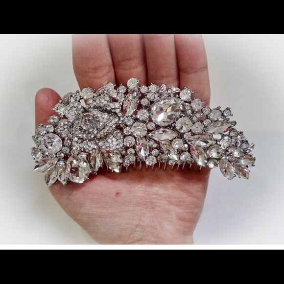 Vintage Inspired Bridal Hair Comb - Picture 5 of 7